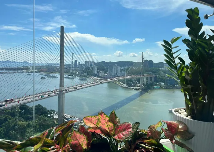 2s * Hạ Long